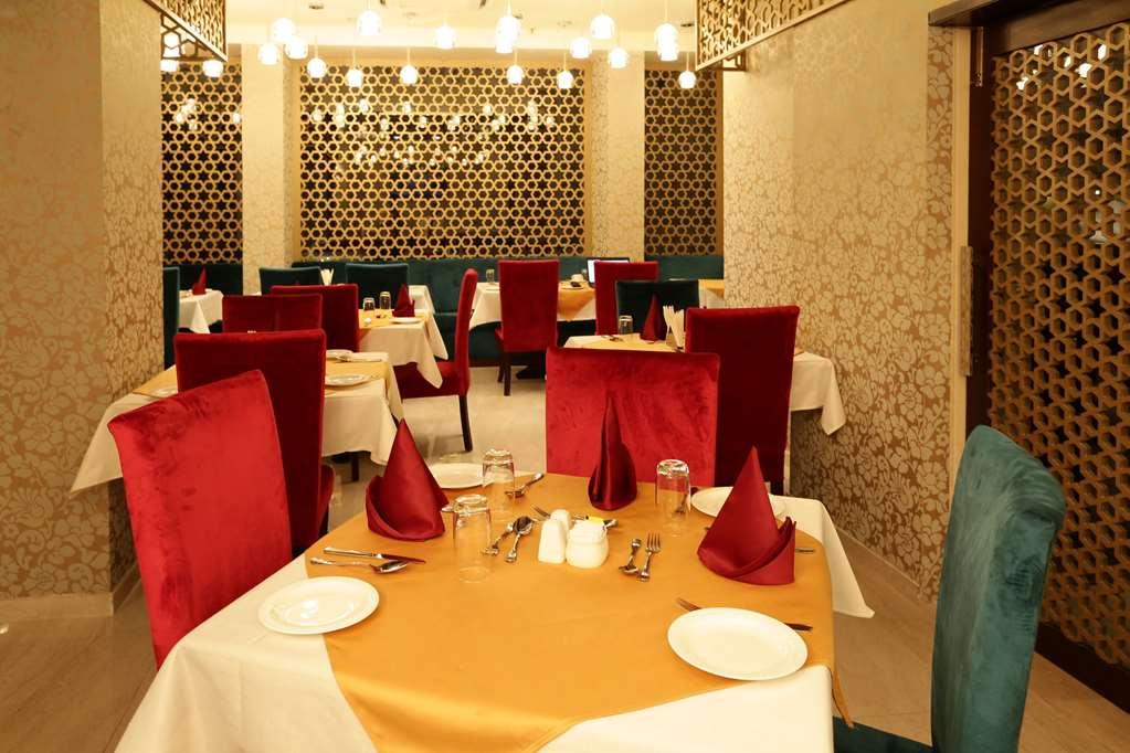 Comfort Inn Sapphire - A Inde Hotel Jaipur Restaurant billede